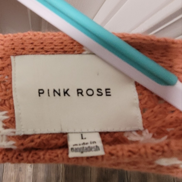 Sweater - Picture 3 of 3